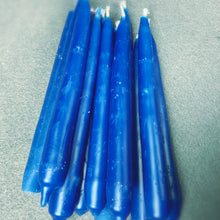 Laden Sie das Bild in den Galerie-Viewer, Bienenwachskerze mit Halter