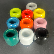 Laden Sie das Bild in den Galerie-Viewer, Bienenwachskerze mit Halter