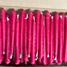 Laden Sie das Bild in den Galerie-Viewer, Bienenwachskerze mit Halter